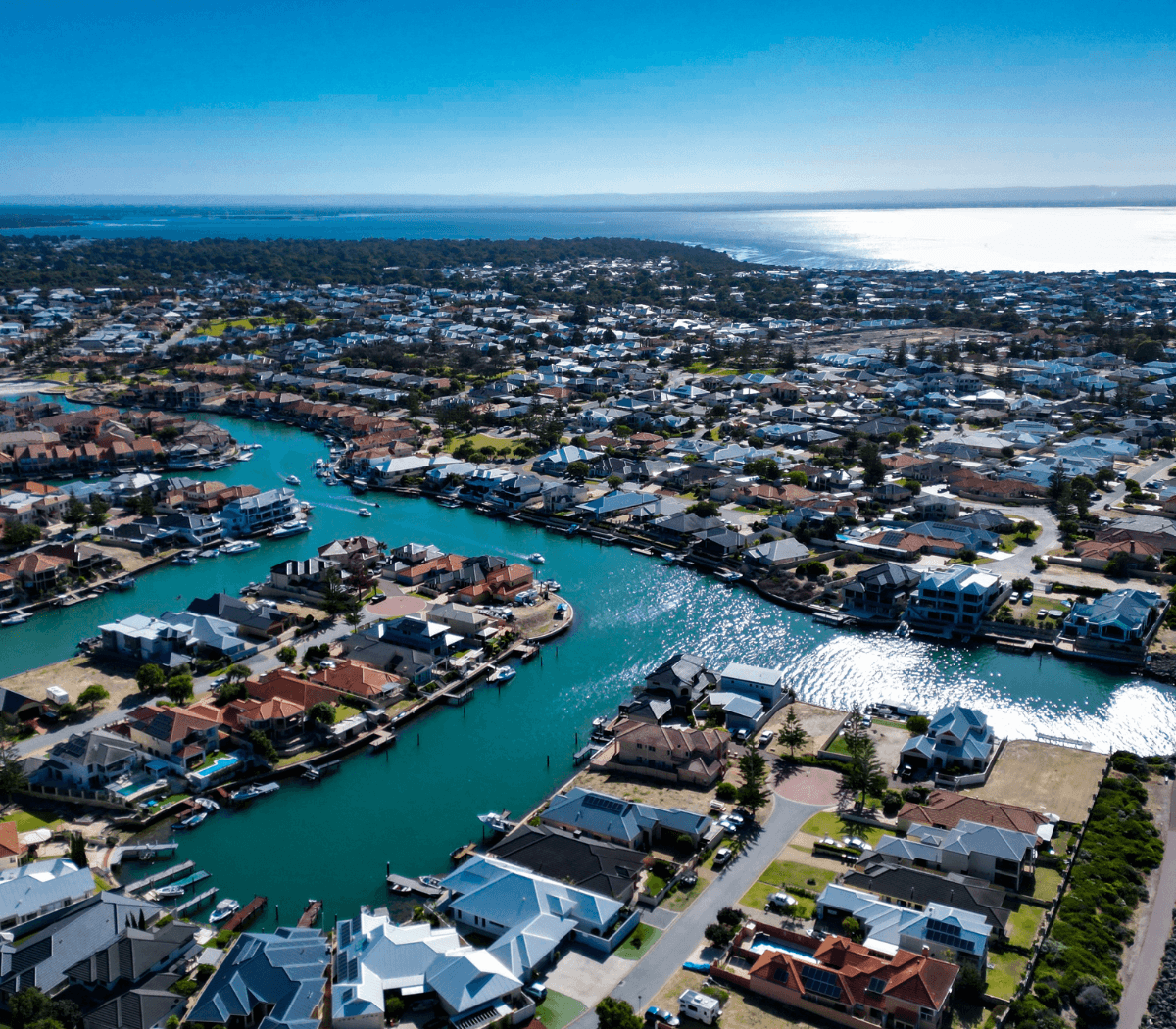 Real working Pilbara — FIFO workers, tradies and families