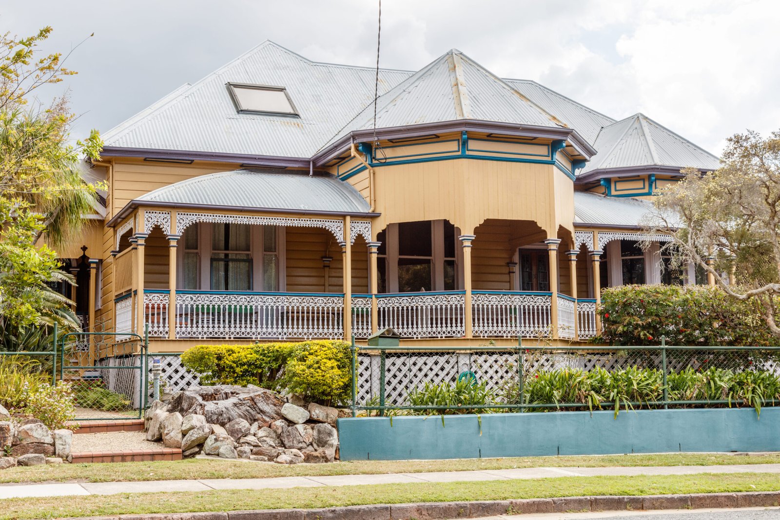 Established Queenslander home on The Range Rockhampton financed through a broker